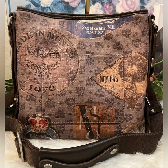 MCM ❤️HOST PICK❤️🔥RARE🔥Crossbody Bag - Picture 2 of 11
